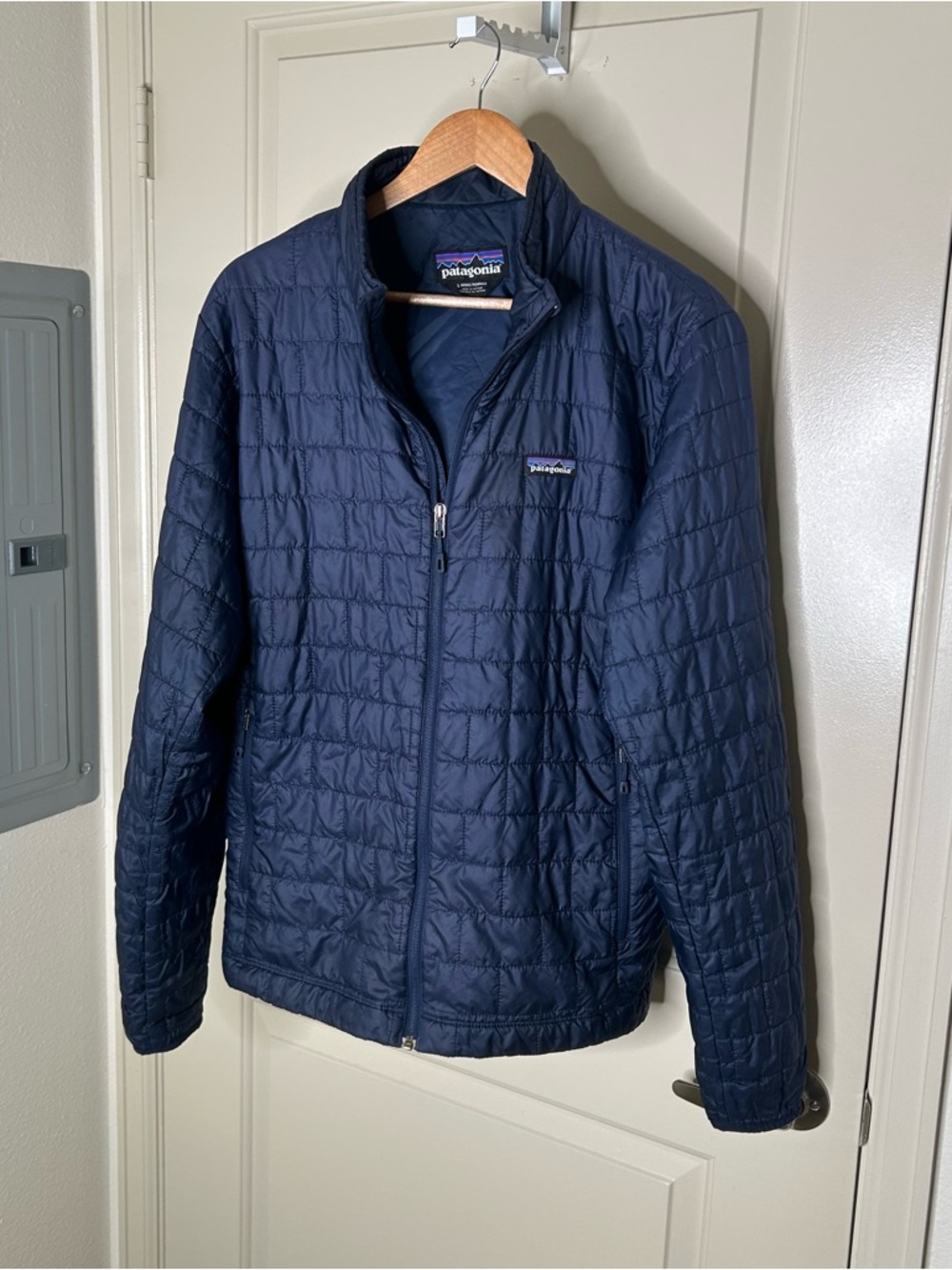 Patagonia Nano Puff Jacket Full Zip Dark Navy Men’s Size Large STY 84212 - Picture 16 of 16